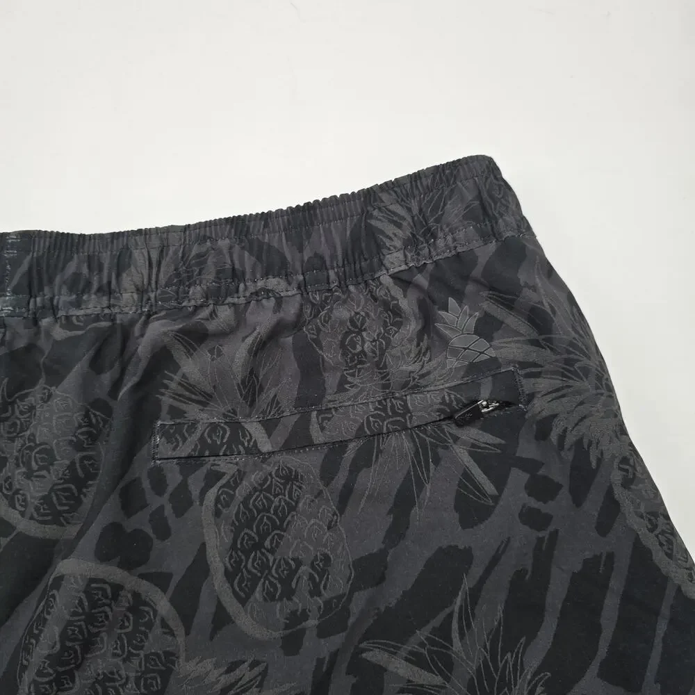 Chubbies Shorts Mens XL 7 Inch Black Boxer Lined Athlounger Pineapple Pines